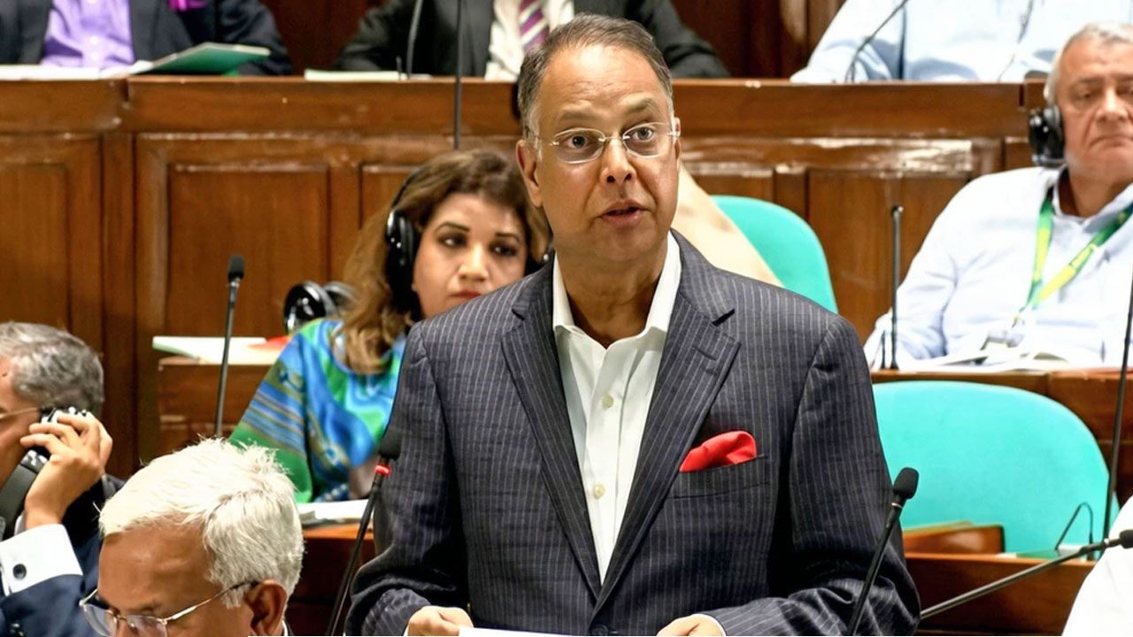 দেশে জ্বালানি তেলের পর্যাপ্ত মজুত আছে : মন্ত্রী