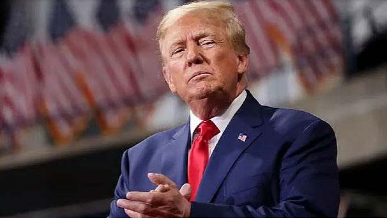 ‘পাগল’ হয়ে গেছেন ট্রাম্প, উদ্বিগ্ন চিকিৎসা বিজ্ঞানীরা