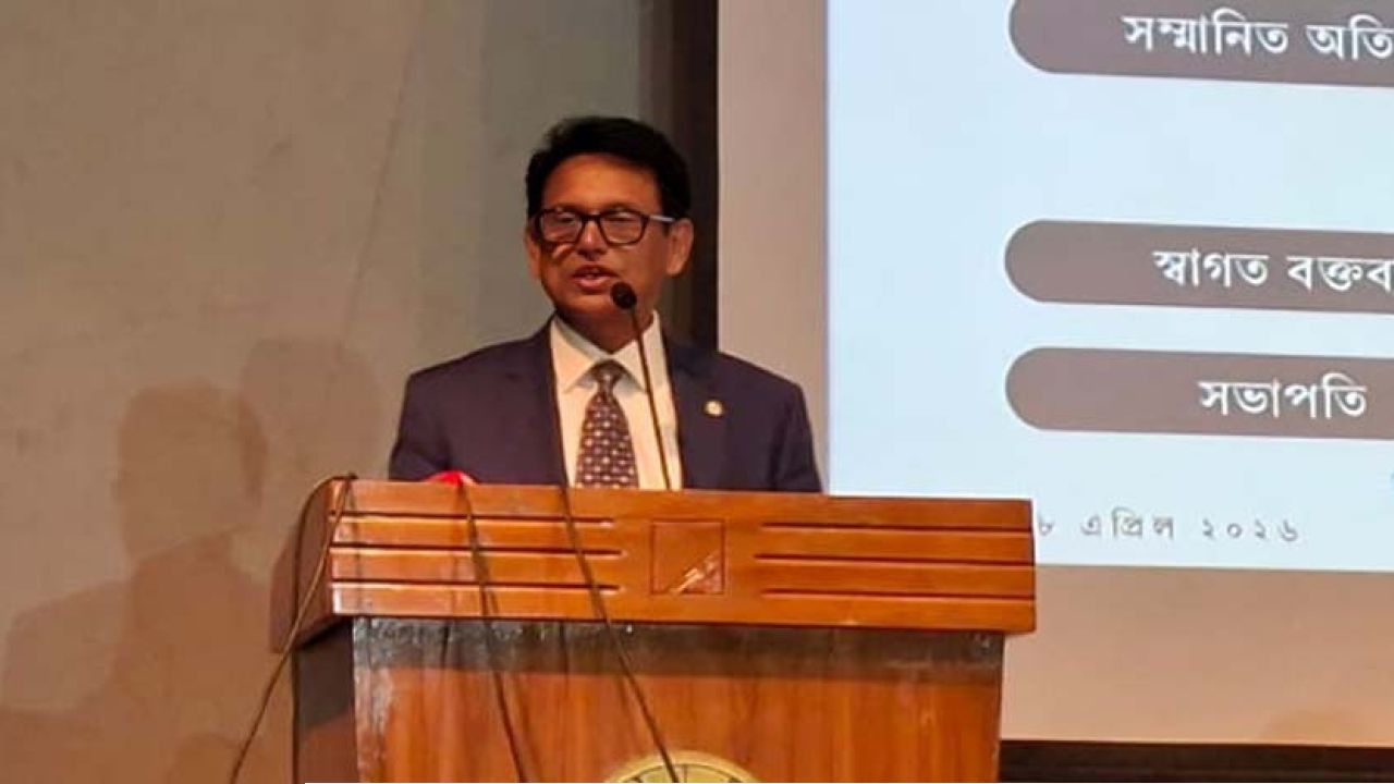 কিছু নির্বাচিত বিদ্যালয়ে অনলাইন-অফলাইন ক্লাস চালু হতে পারে: শিক্ষামন্ত্রী