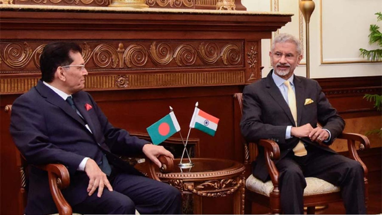 হাসিনা-কামালকে ফেরত চাইলেন পররাষ্ট্রমন্ত্রী