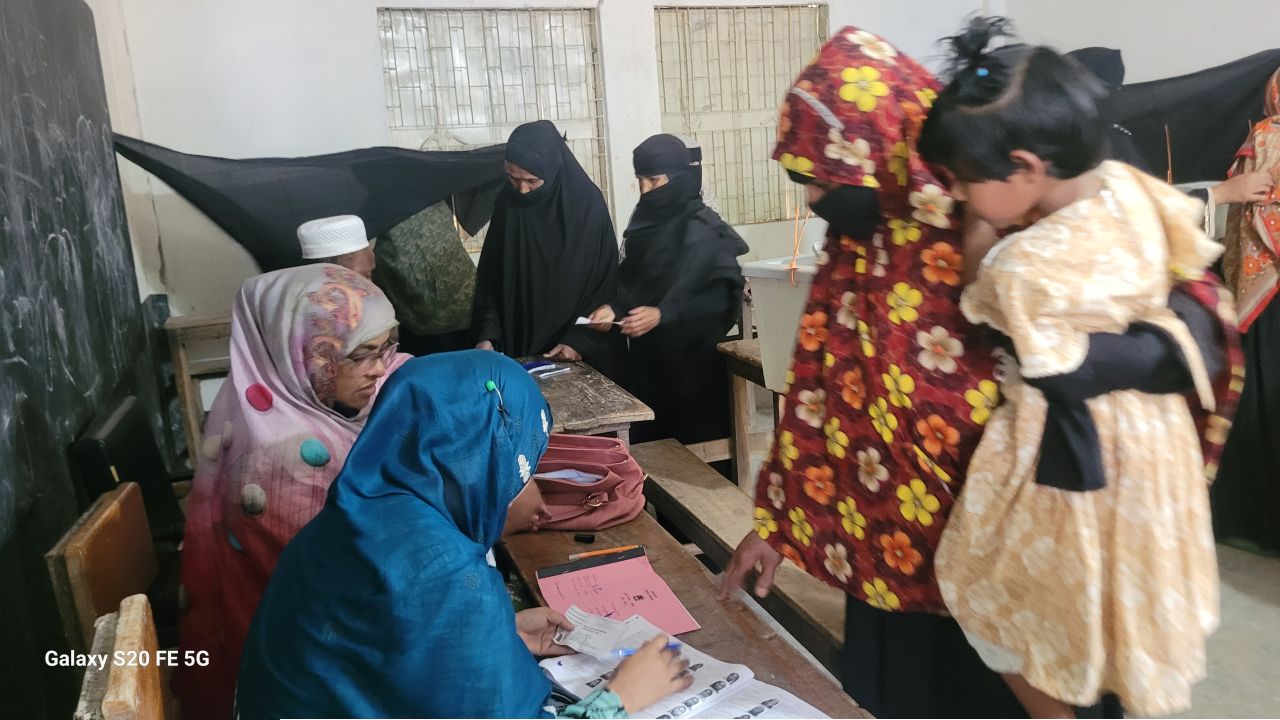 শেরপুর -৩ আসনে দুপুর ১২টা পর্যন্ত ভোট পড়েছে ২৬.১ শতাংশ