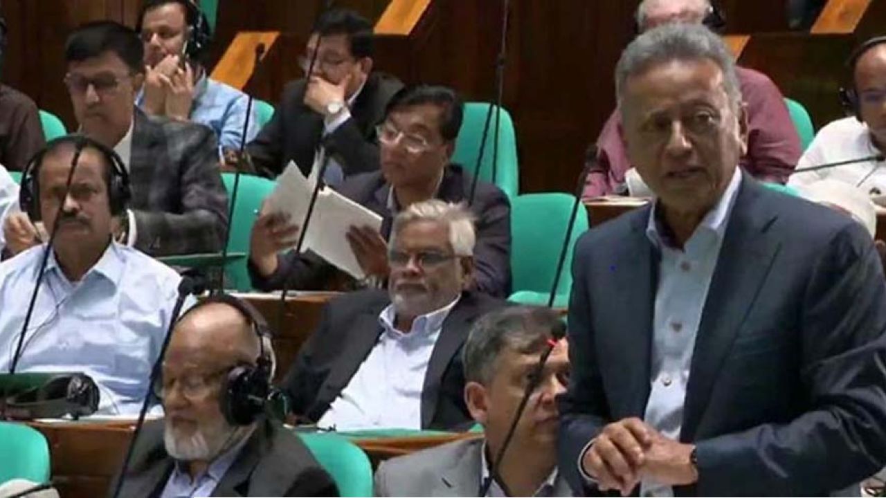 ১৬ বছরের দুর্নীতি-লুটপাটে অর্থনীতি ধ্বংসের দ্বারপ্রান্তে: অর্থমন্ত্রী