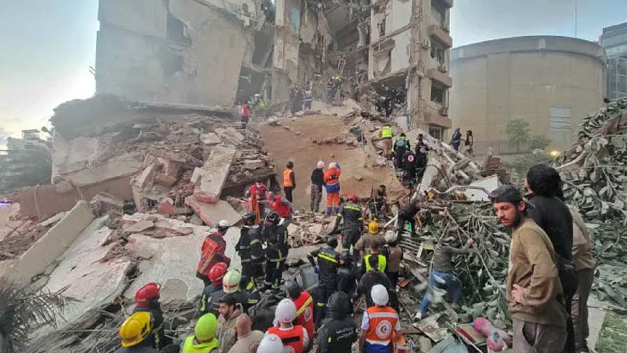 দক্ষিণ লেবাননে ইসরায়েলি হামলায় নিরাপত্তা বাহিনীর ১৩ সদস্য নিহত