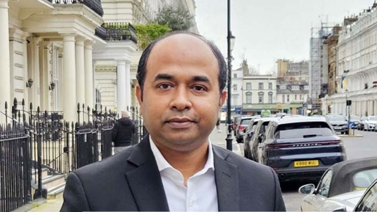 লন্ডন হাইকমিশনের প্রেস মিনিস্টার পদ থেকে আকবর হোসেনের পদত্যাগ