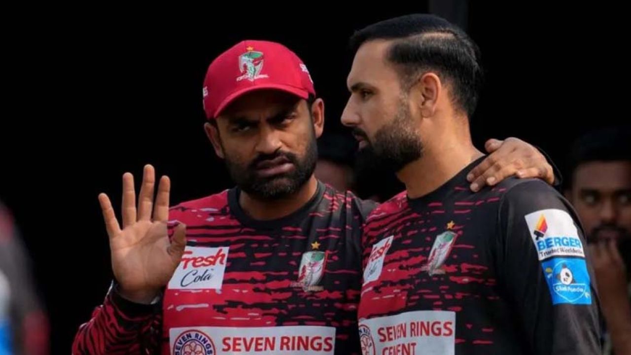 তামিম ইকবালকে অভিনন্দন জানালেন মোহাম্মদ নবী