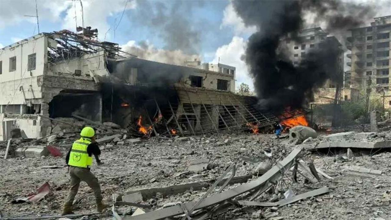 দক্ষিণ লেবাননে ইসরায়েলি বিমান হামলা, নিহত ৪