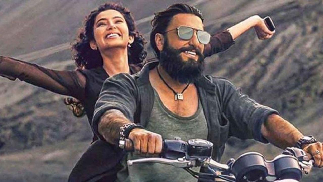 বাহুবলী-পুষ্পাকে পেছনে ফেলে এক নম্বরে রণবীরের ‘ধুরন্ধর’