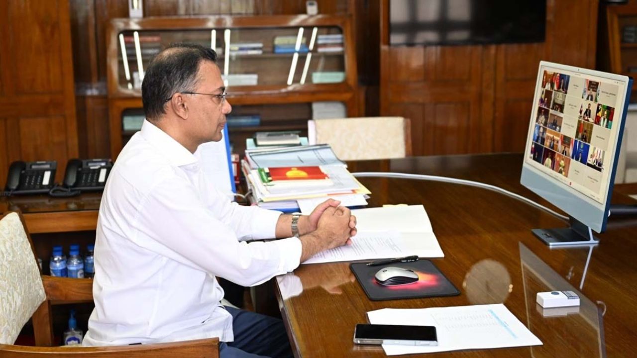 জ্বালানি সংকটে ২ বিলিয়ন ডলার বৈশ্বিক সহায়তা চাইলেন প্রধানমন্ত্রী