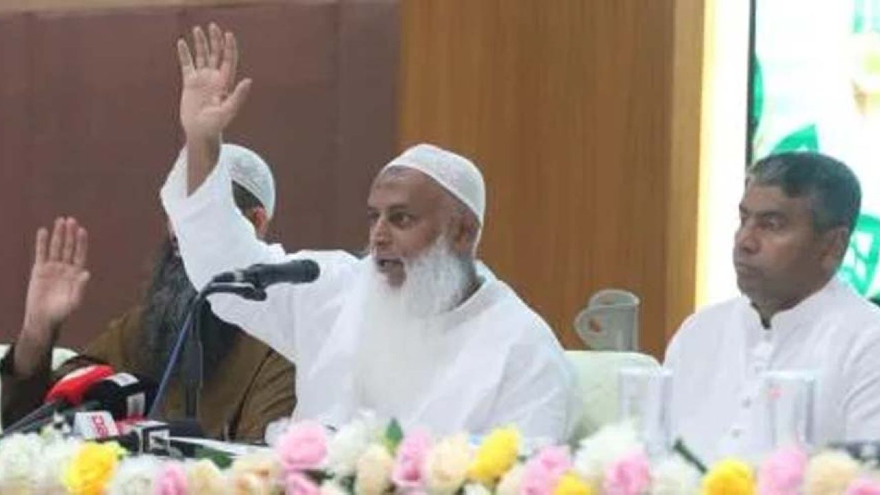 হাজিদের সেবায় গাফিলতি হলে ছাড় নয়: ধর্মমন্ত্রী