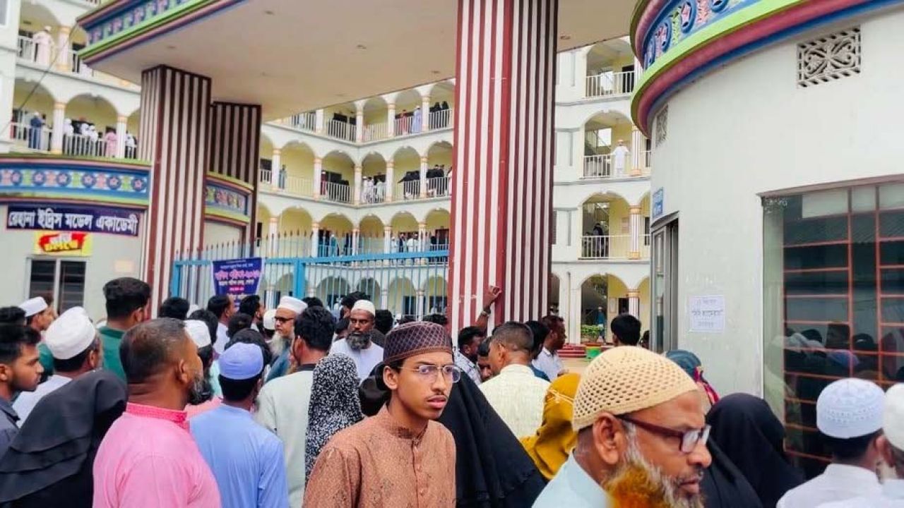 শেরপুরে এসএসসি পরীক্ষার প্রথম দিন অনুপস্থিত ২৩৫ জন