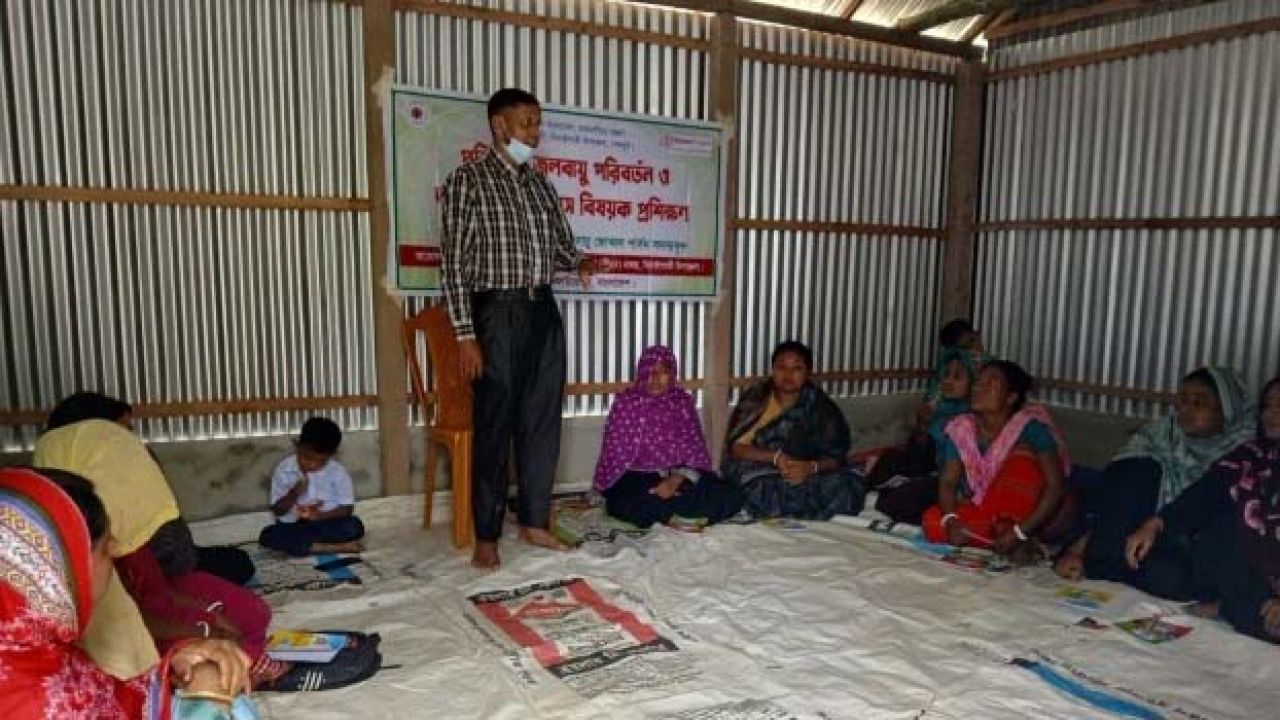 ঝিনাইগাতীতে পরিবেশ, জলবায়ু পরিবর্তন ও দুর্যোগ  বিষয়ক প্রশিক্ষণ 