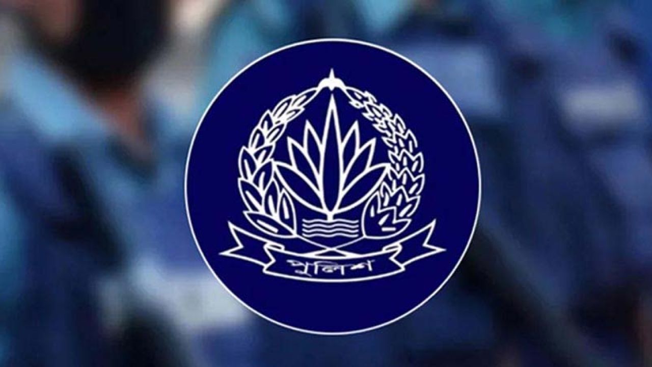 ১৩ পুলিশ কর্মকর্তাকে বাধ্যতামূলক অবসরে পাঠাল সরকার