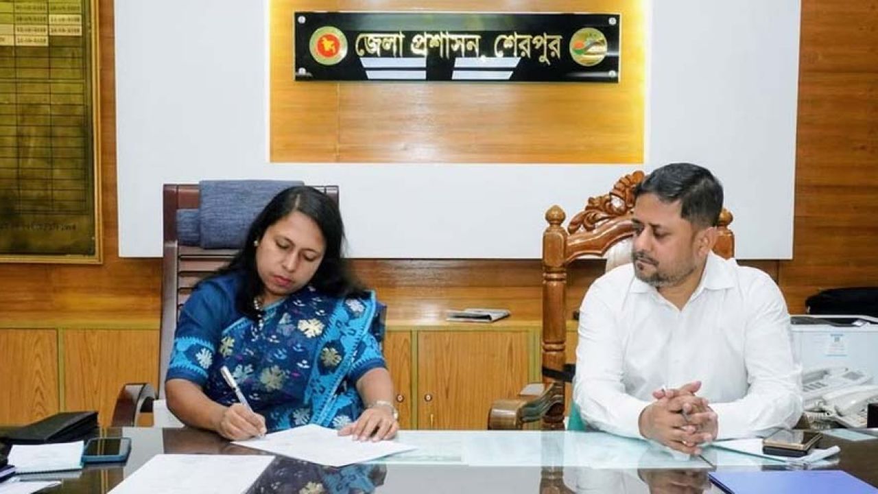 শেরপুরের নতুন জেলা প্রশাসক ফরিদা ইয়াসমিনের যোগদান