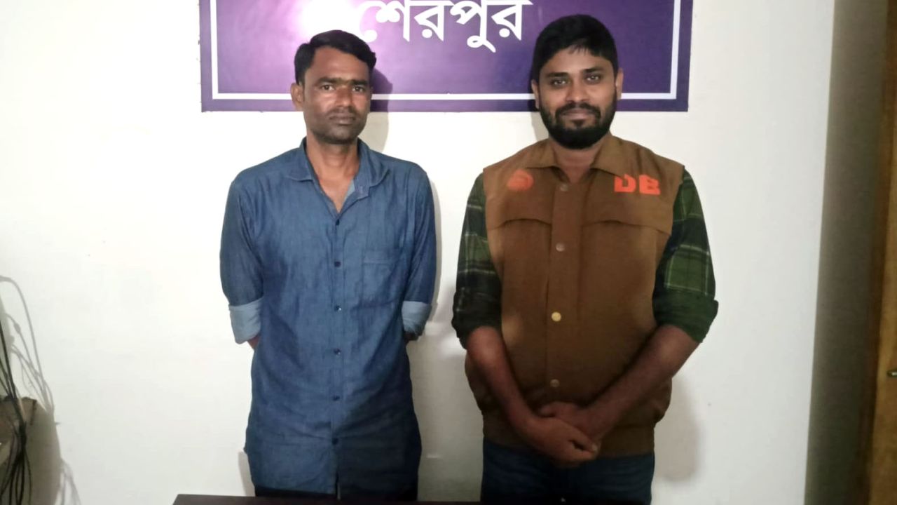 শেরপুরে ডিবি পুলিশের অভিযানে অনলাইন জুয়ারী গ্রেফতার