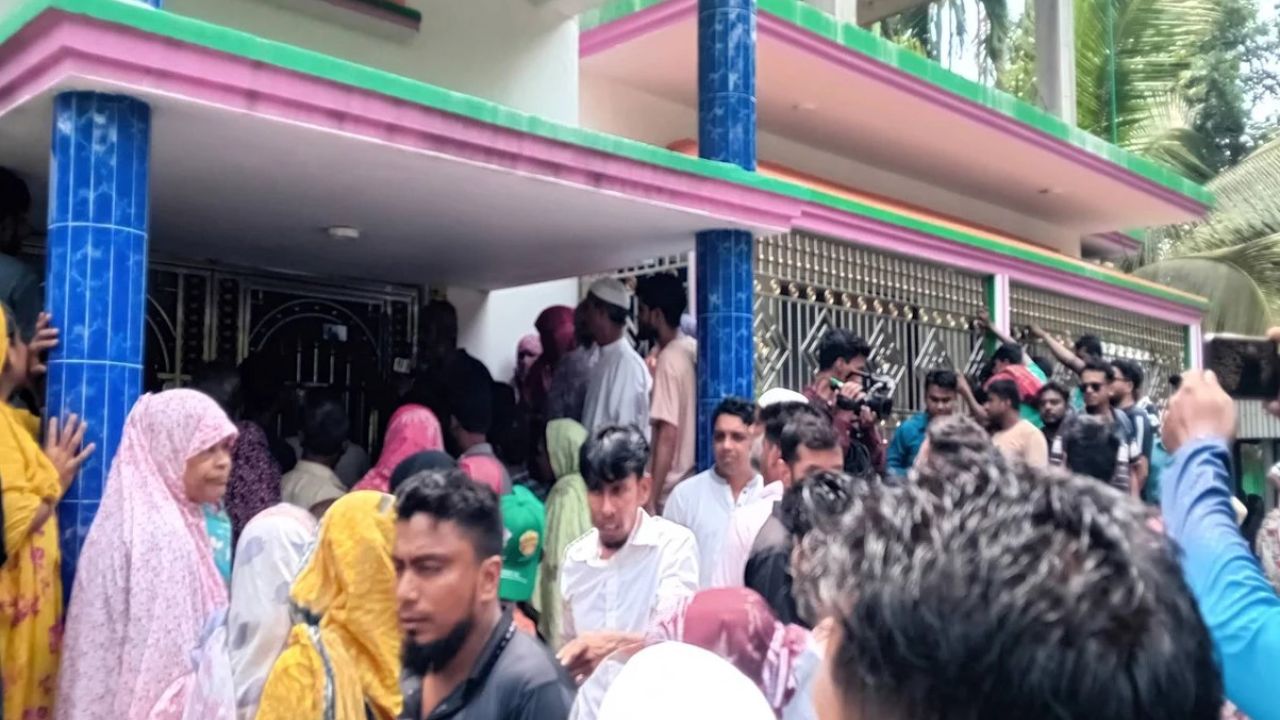 কাপাসিয়ায় পাঁচ হত্যার নেপথ্যে কী?
