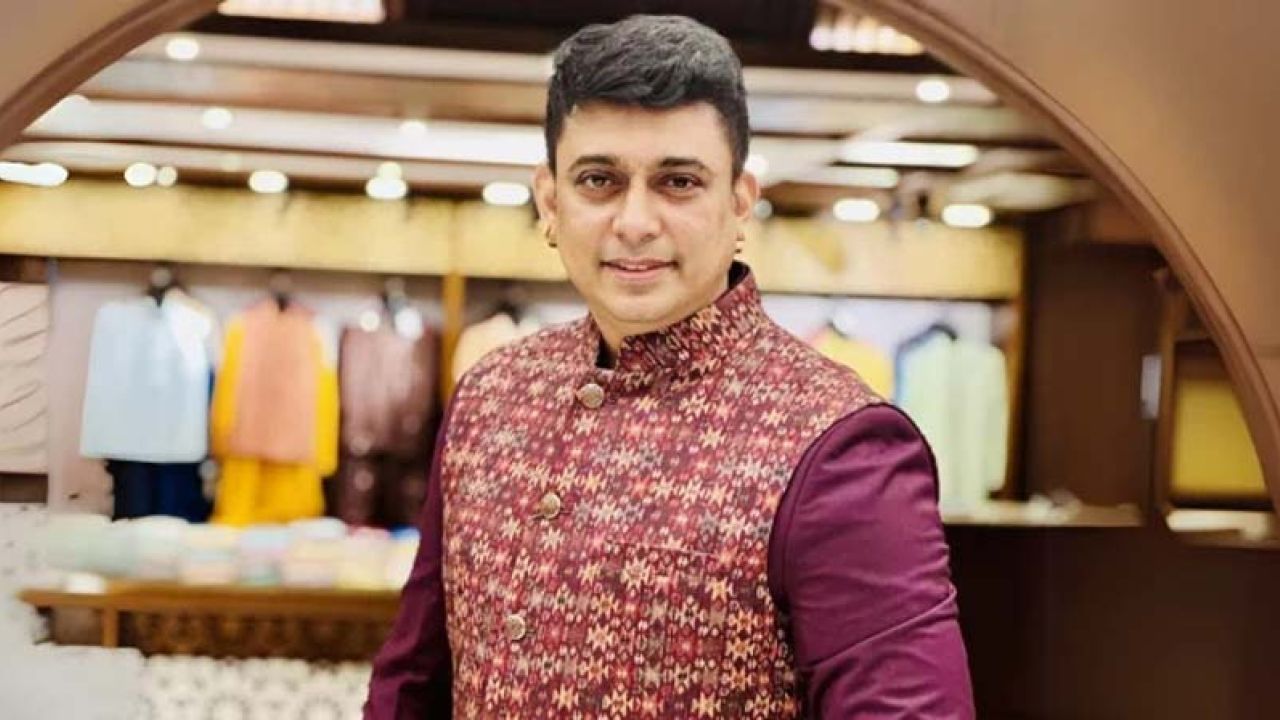 আগুন ধরে গিয়েছিল, একটুর জন্য প্রাণে বেঁচে গেছি: জায়েদ খান 