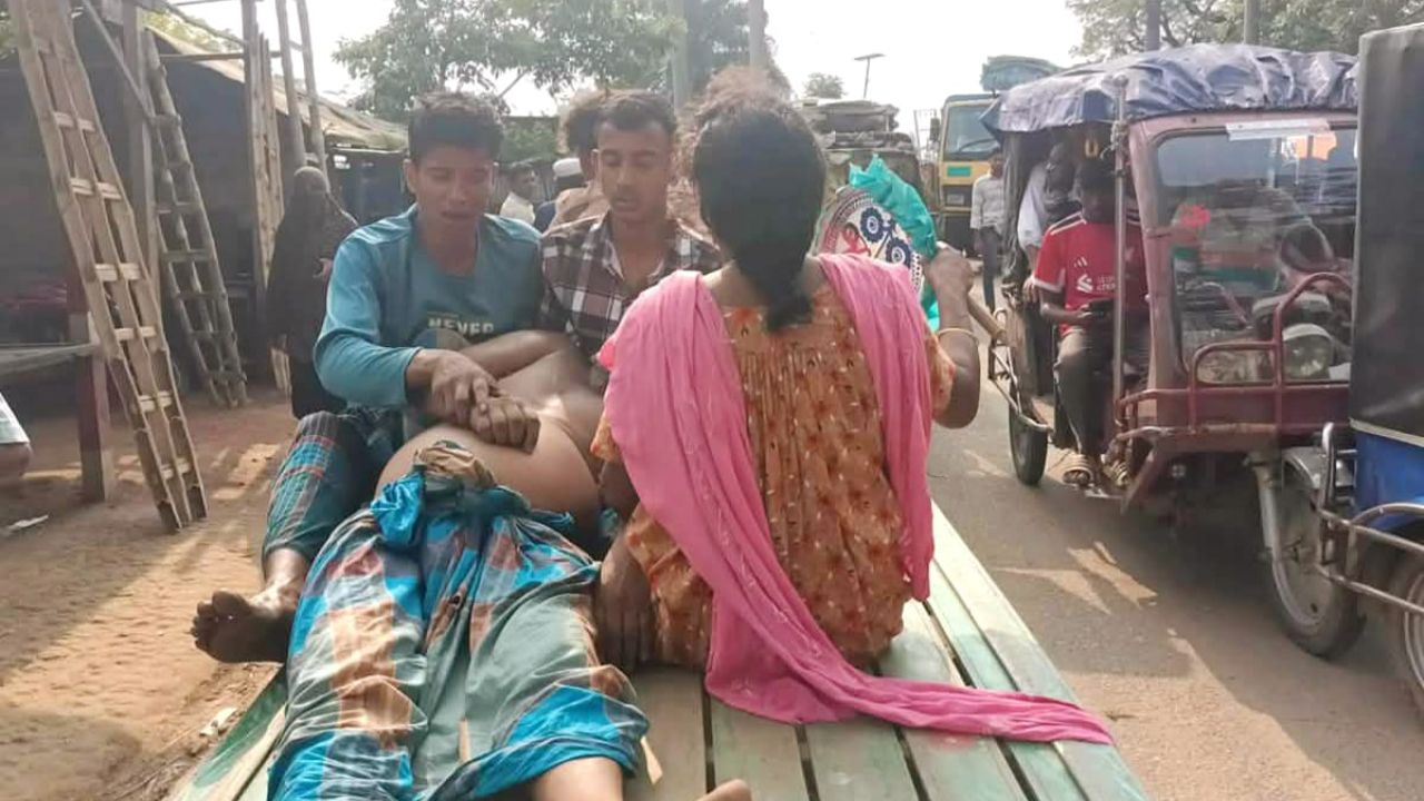 নালিতাবাড়ীতে যানজটে আটকে মারা গেলেন শ্বাসকষ্টের রোগী