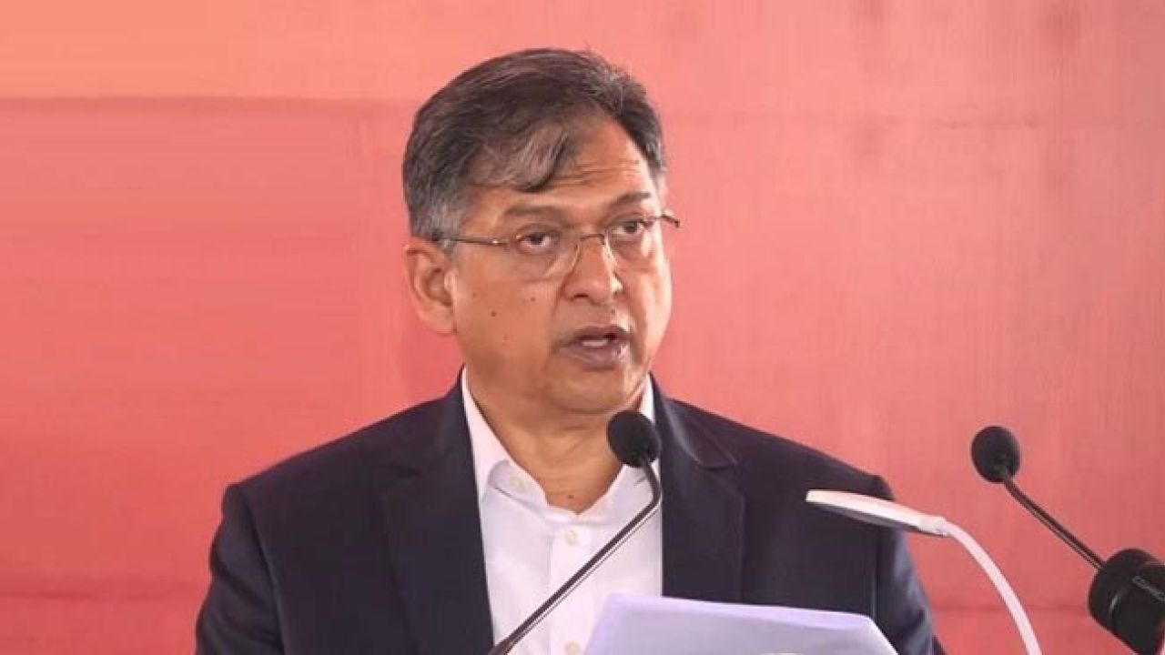 ফায়ার সার্ভিসের সক্ষমতা বাড়াতে সরকার বিভিন্ন পরিকল্পনা বাস্তবায়ন করছে