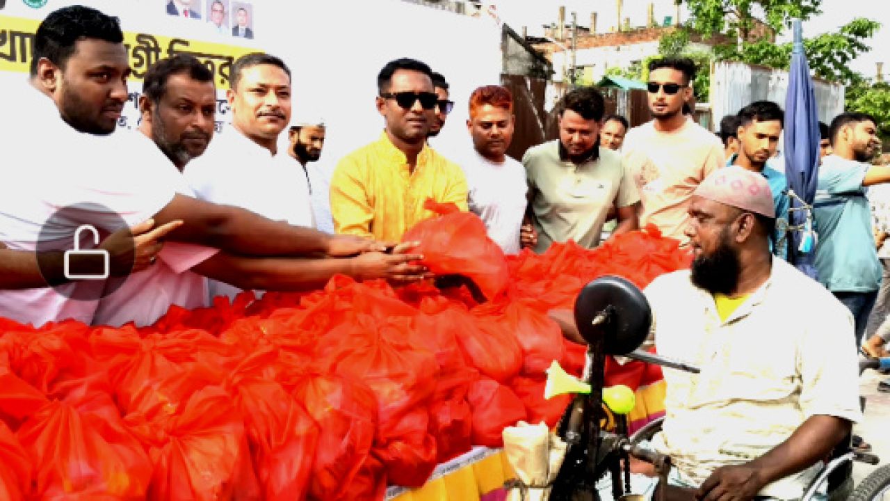 শেরপুরে জিয়াউর রহমানের শাহাদাত বার্ষিকীতে খাদ্যসামগ্রী বিতরণ