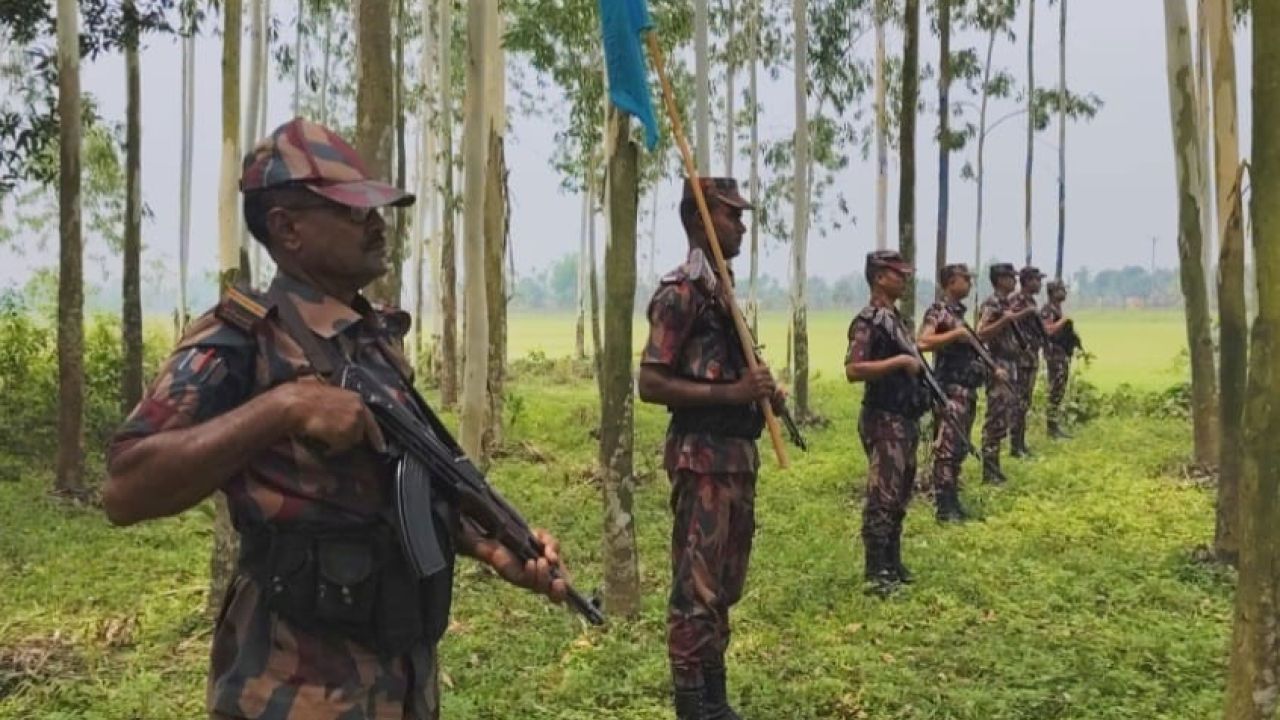 সীমান্তে পুশইন ঠেকাতে জামালপুরে ৩৫ বিজিবি কঠোর নজরদারী