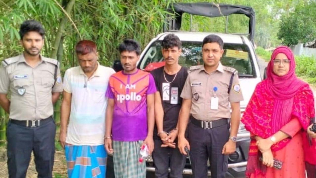 বকশীগঞ্জে মাদকবিরোধী অভিযানে তিন মাদকসেবীকে তিন মাস করে কারাদণ্ড