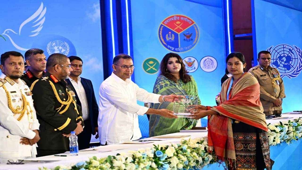 শান্তিরক্ষীদের আত্মত্যাগ দেশের ইতিহাসে উজ্জ্বল দৃষ্টান্ত হয়ে থাকবে : প্রধানমন্ত্রী