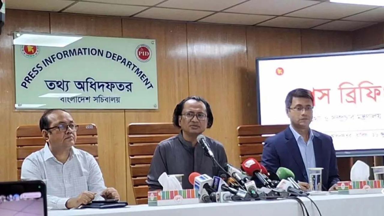 প্রতিবাদ জানিয়েই ভারত থেকে ফিরেছি, আটকে রাখার খবর সঠিক নয়: ডা. জাহেদ