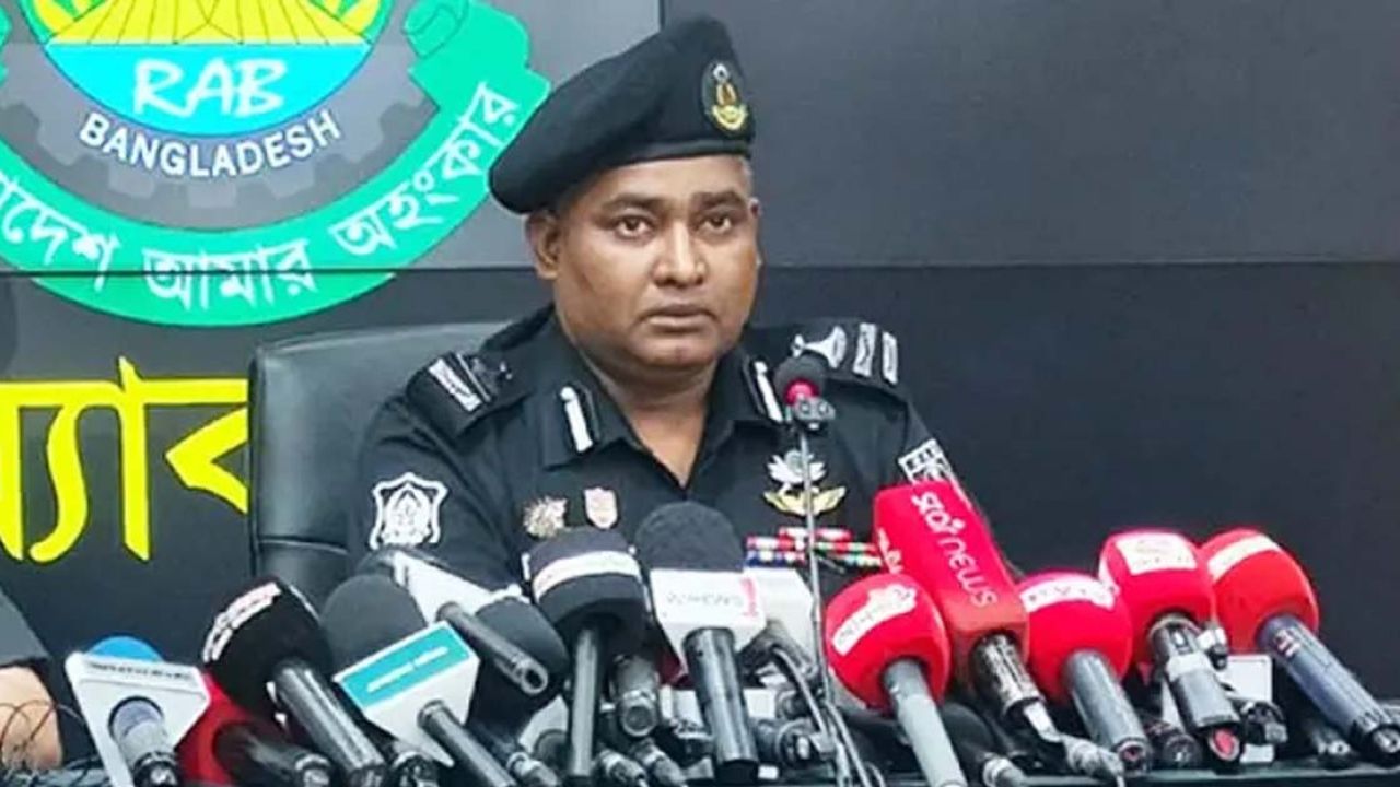 আইনশৃঙ্খলার বিঘ্ন ঘটাতে চাইলে ছাড় নয়: র‍্যাব