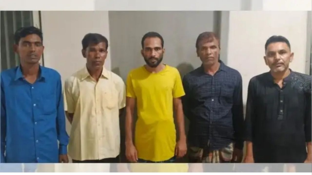 নালিতাবাড়ীতে কার্যক্রম নিষিদ্ধ আওয়ামী লীগের ঝটিকা মিছিল, ৫ জন গ্রেপ্তার
