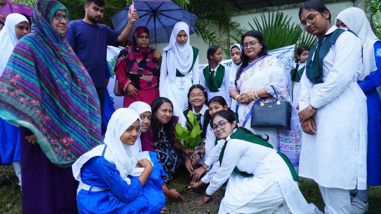 শেরপুরে বৃক্ষরোপণ কর্মসূচির উদ্বোধন