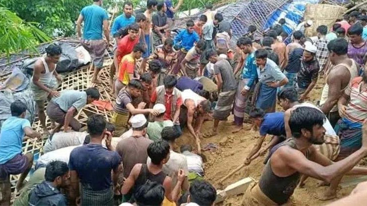 উখিয়ায় রোহিঙ্গা ক্যাম্পে পাহাড় ধসে ৫ শিশু শিক্ষার্থীর মৃত্যু