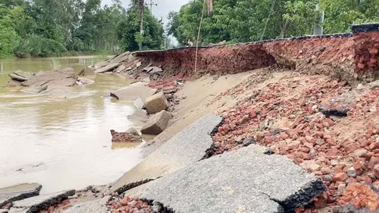শেরপুরে কমতে শুরু করেছে পাহাড়ি ঢলের পানি 