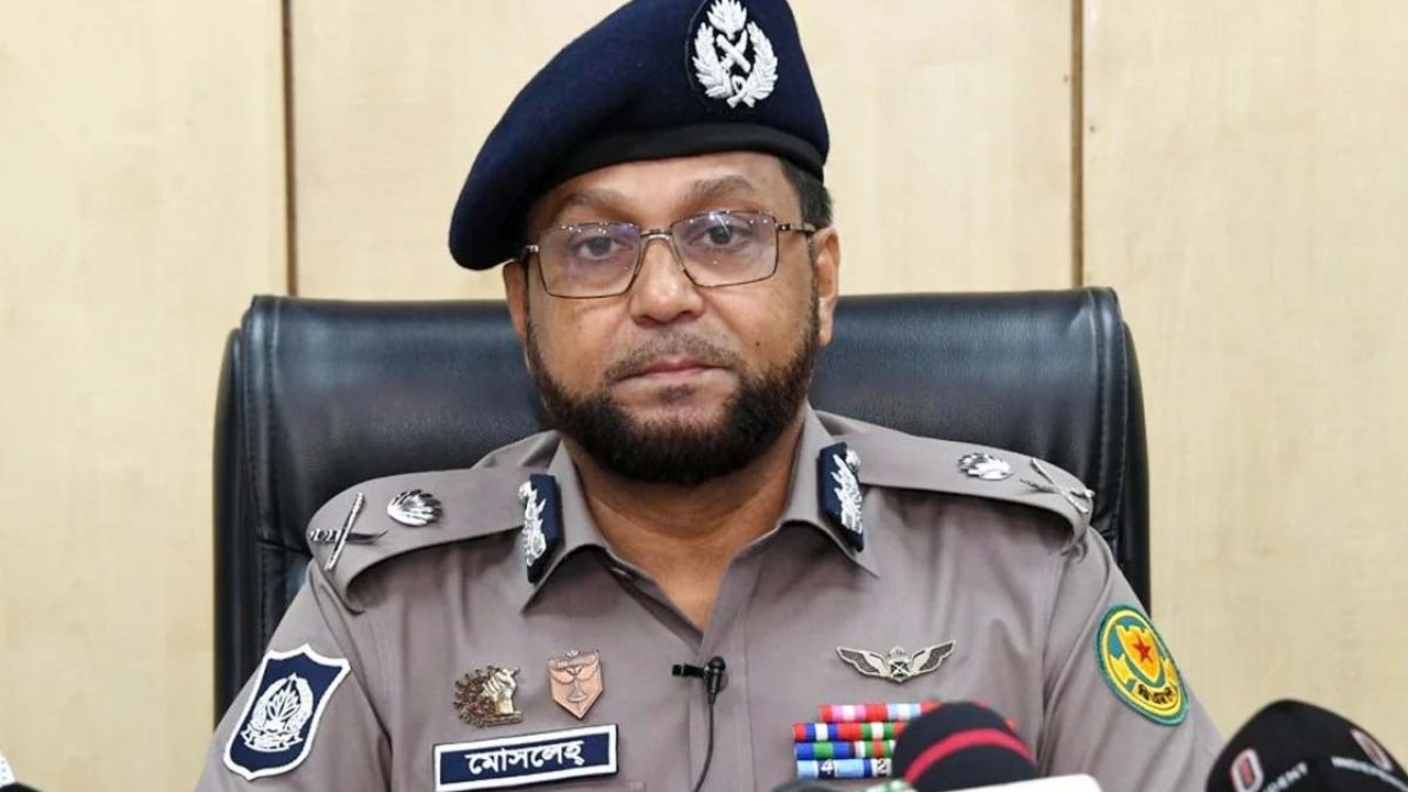 জনগণের কল্যাণে পুলিশকে নিরপেক্ষভাবে কাজ করতে হবে : ডিএমপি কমিশনার