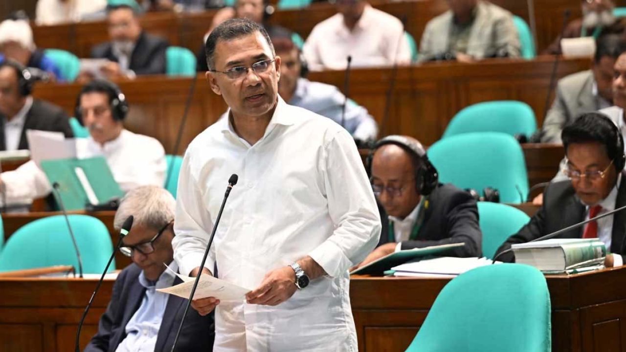 ২০৩৪ সালের মধ্যে ট্রিলিয়ন ডলার অর্থনীতিতে প‌রিণত হ‌তে চায় বাংলাদেশ: প্রধানমন্ত্রী
