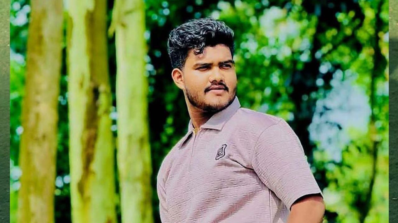 আর্জেন্টিনার খেলা দেখা নিয়ে স্ত্রীর সঙ্গে ঝগড়া, ফ্যানে ঝুললেন যুবক