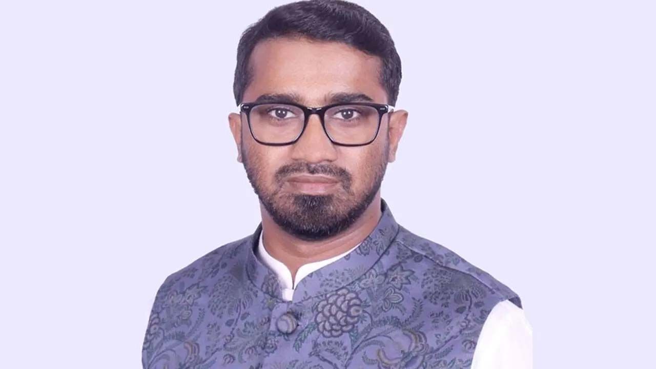 প্রধানমন্ত্রীর রাজনৈতিক সহকারী হিসেবে নিয়োগ পেলেন রাশেদ খাঁন