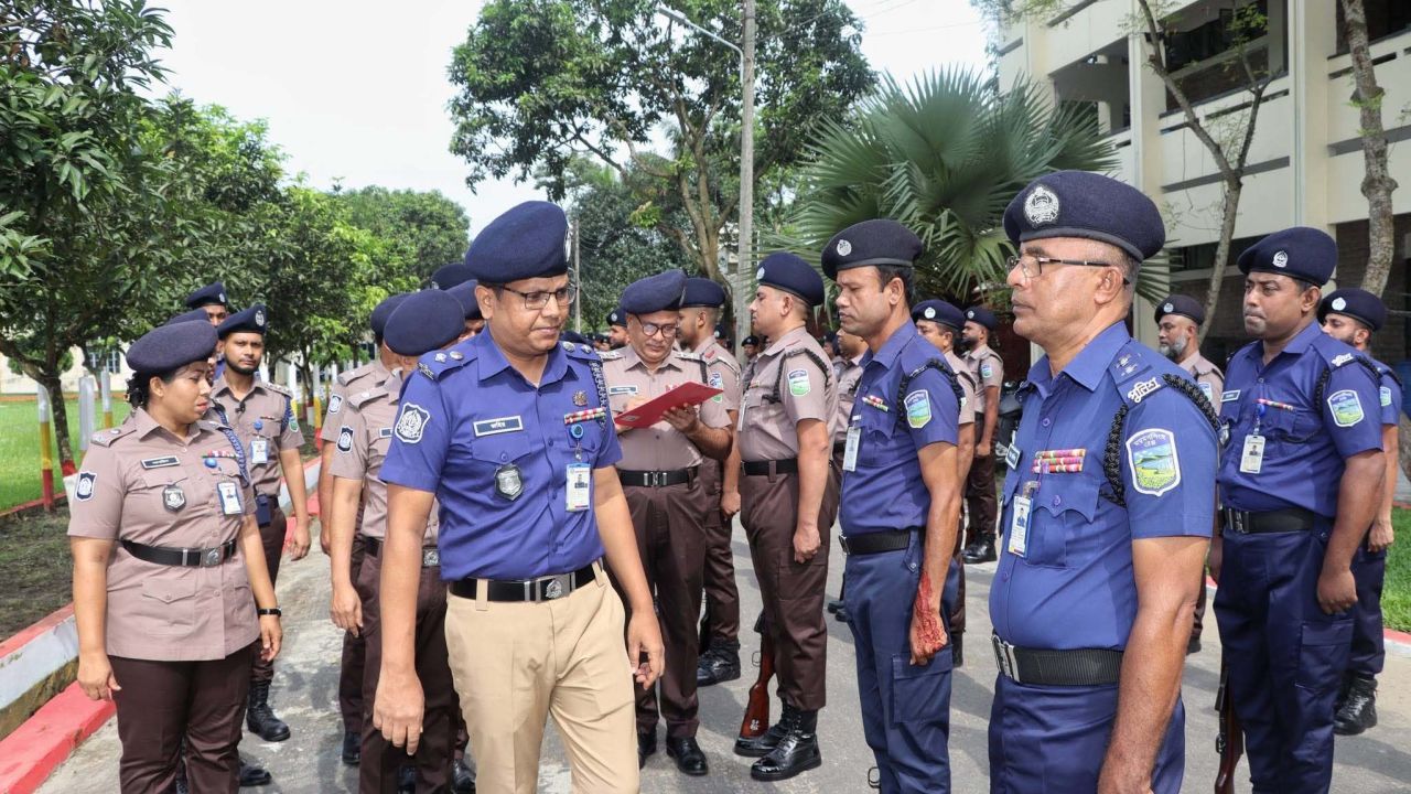 শেরপুরে জেলা পুলিশের মাস্টার প্যারেড অনুষ্ঠিত