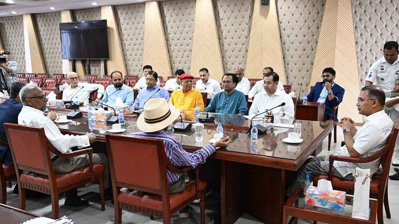 প্রধানমন্ত্রীর সঙ্গে সম্পাদকদের বৈঠক, সাংবাদিকদের অধিকার নিয়ে আলোচনা