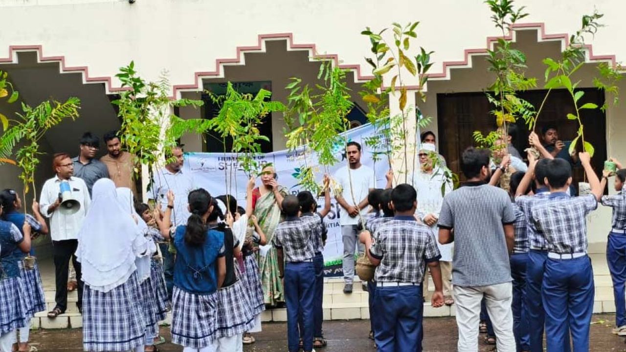 ‘মাসব্যাপী এক হাজার বৃক্ষরোপণ কর্মসূচি’ শুরু করল হিউম্যানিটি অব শেরপুর
