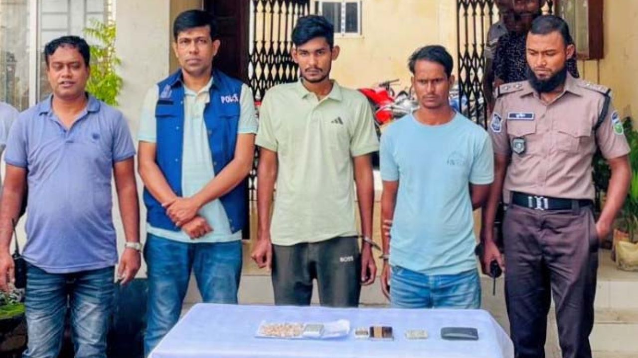 শেরপুরে বিপুল পরিমাণ মাদকসহ দুই কারবারি গ্রেফতার