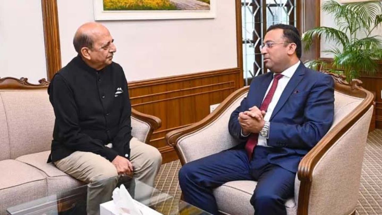 হাসিনার কর্মসূচির ব্যাপারে ভারতকে সতর্ক করলেন প্রধানমন্ত্রীর উপদেষ্টা