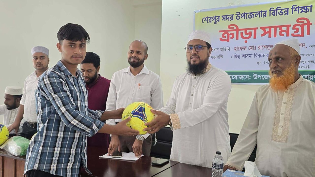 মাদক ও জুয়া থেকে তরুণদের রক্ষায় খেলাধুলার বিকল্প নেই : এমপি রাশেদুল ইসলাম