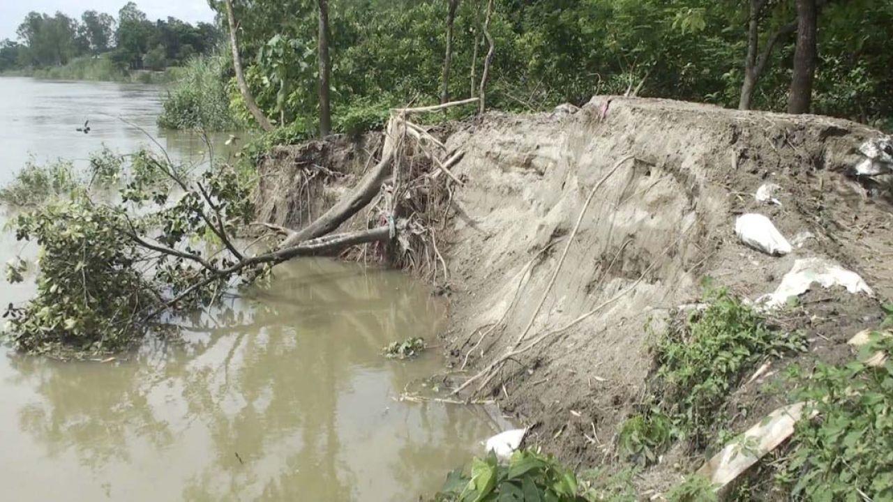 মৃগী নদীর ভাঙনে নকলায় চরম দুর্ভোগ, হুমকিতে ৫ শতাধিক পরিবার