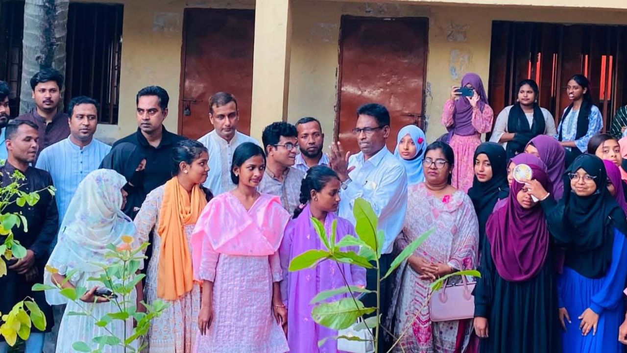 ভালুকায় পরিবেশ ও সামাজিক উন্নয়ন ফাউন্ডেশনের উদ্যোগে বৃক্ষরোপণ কর্মসূচি