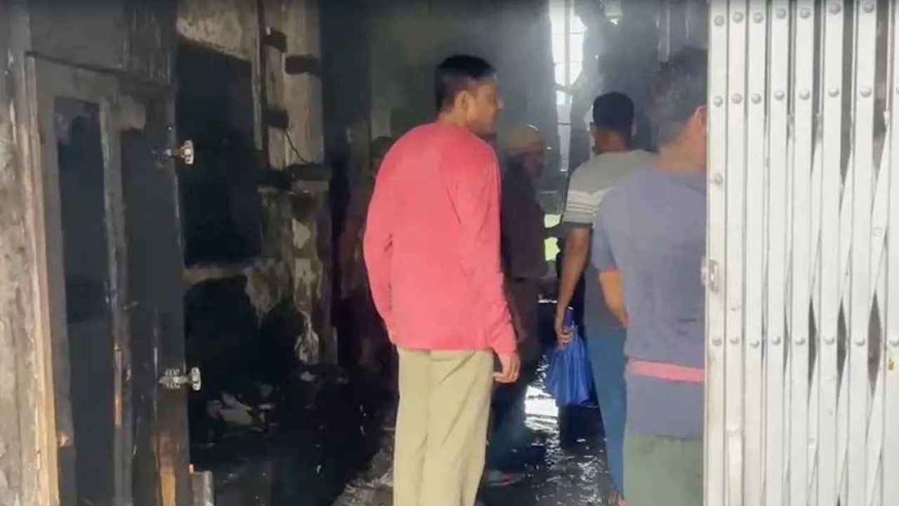 ভারতের পশ্চিমবঙ্গে হোটেলে আগুন, নিহত ৬