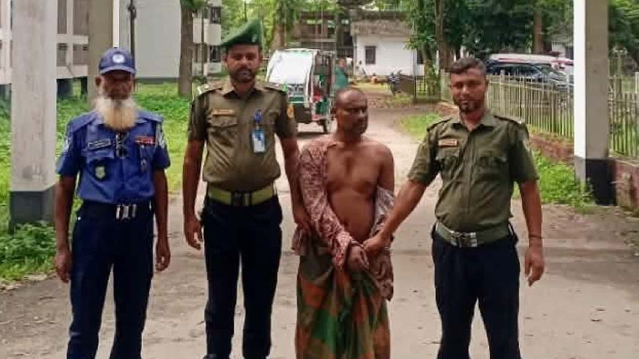বকশীগঞ্জ উপজেলা স্বাস্থ্য কমপ্লেক্স মসজিদের দানবাক্স ভাঙার অভিযোগে যুবক আটক
