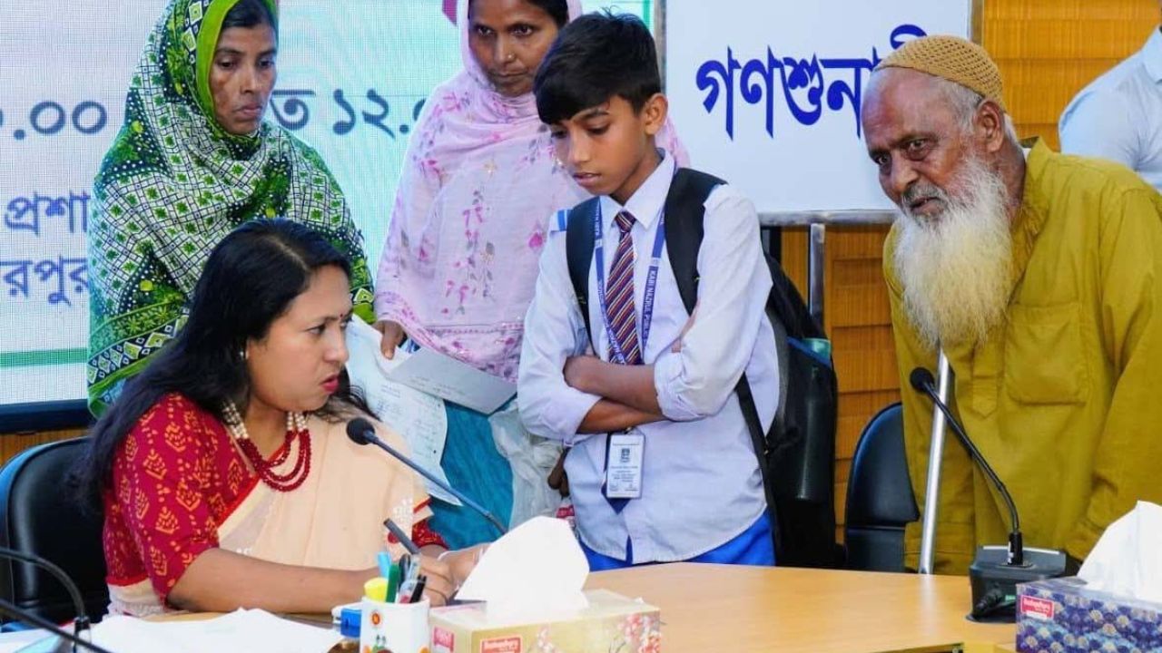 জনস্বার্থে শেরপুর জেলা প্রশাসকের গণশুনানি