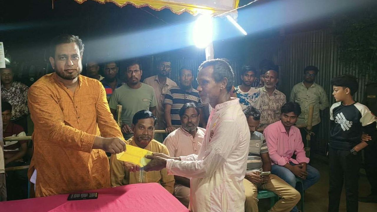 মরিচপুরান ইউনিয়নে বিভিন্ন পূজামণ্ডপ পরিদর্শন করলেন ইউপি চেয়ারম্যান প্রার্থী জাহাঙ্গীর আলম