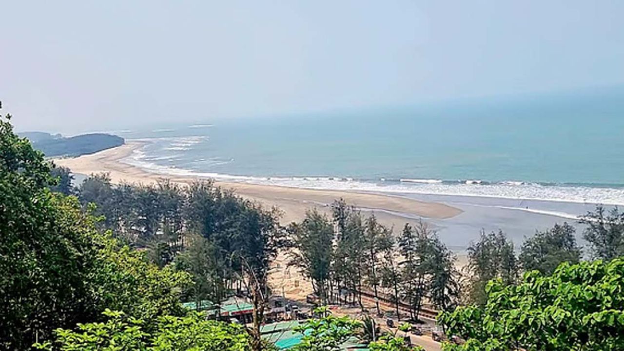 কক্সবাজার সৈকতে গোসল করতে নেমে ৩ পর্যটকের মৃত্যু