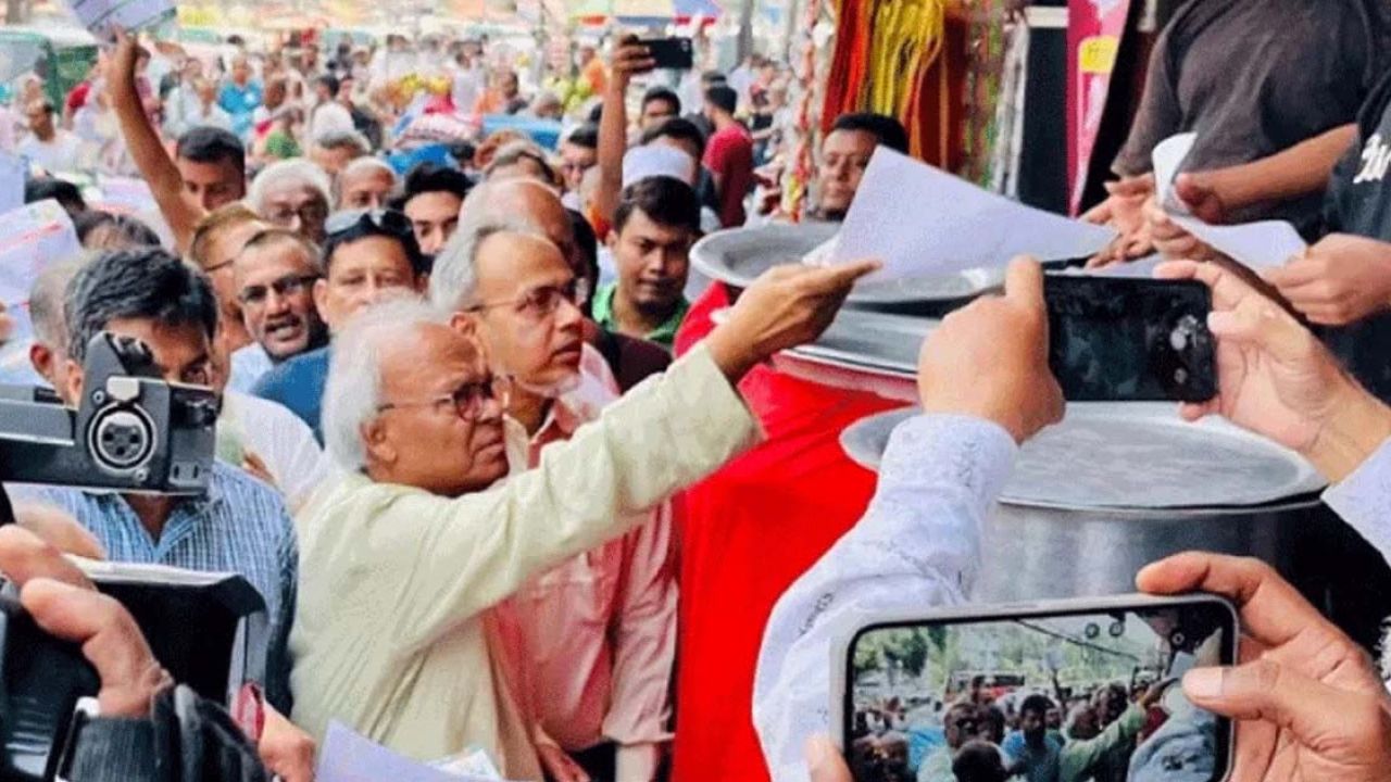 কার্যক্রম নিষিদ্ধ আওয়ামী লীগের সঙ্গে জামায়াতের আঁতাত রয়েছে: রিজভী